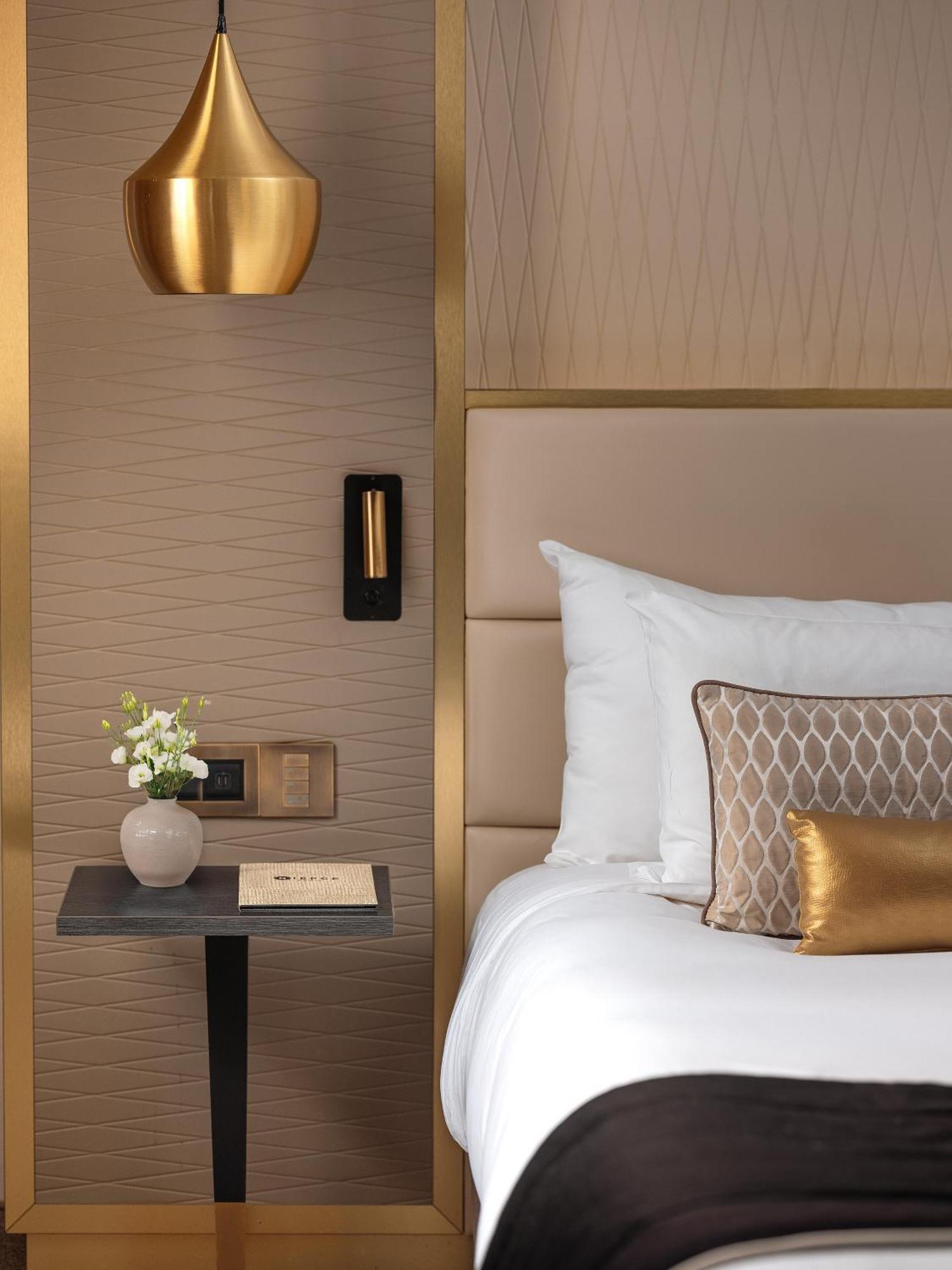 Niepce Paris, Curio Collection By Hilton Hotell Eksteriør bilde